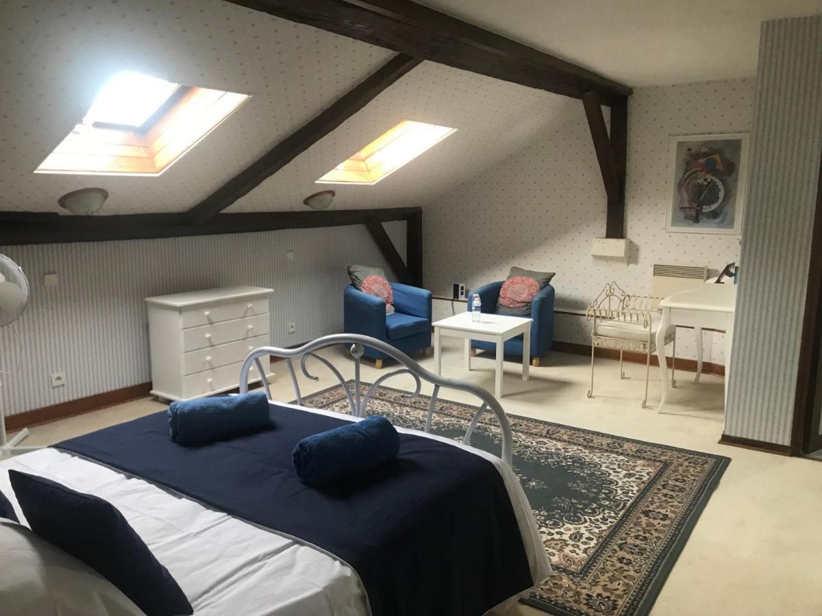 مبيت وإفطار Neuvicq-Montguyon Le Logis Des Quatre Puits المظهر الخارجي الصورة
