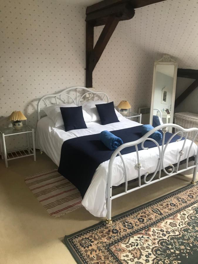 مبيت وإفطار Neuvicq-Montguyon Le Logis Des Quatre Puits المظهر الخارجي الصورة